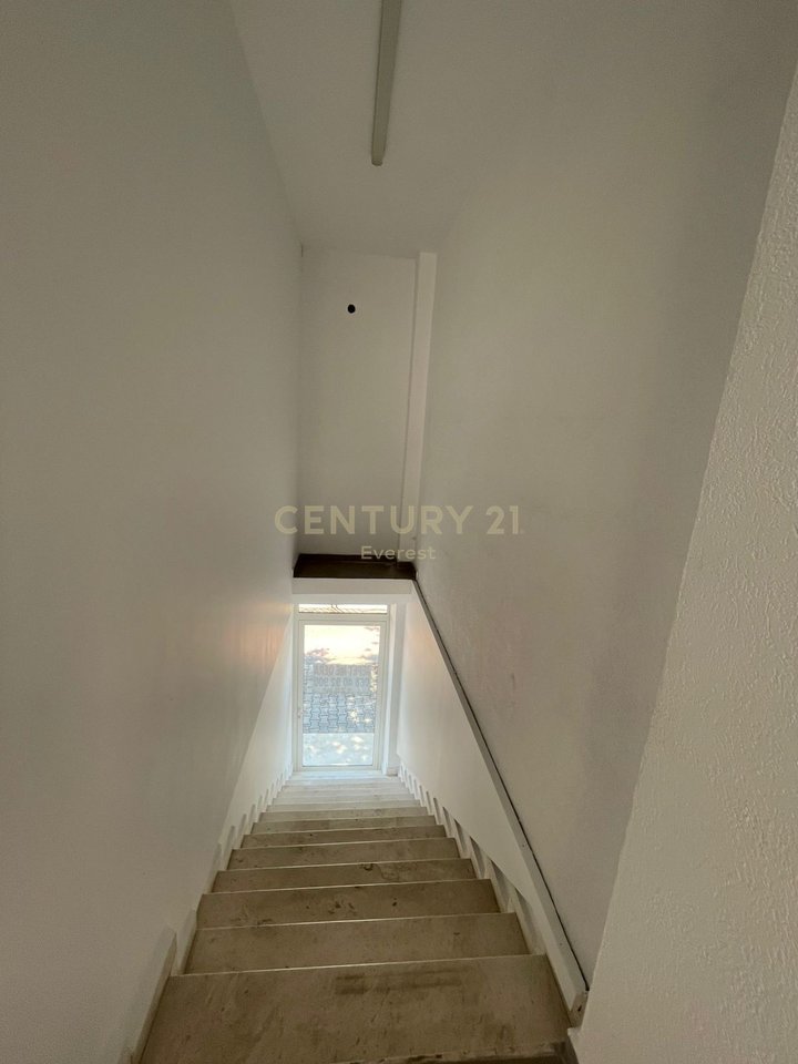 DRITAN HOXHA STREET, OFFICE SPACE FOR RENT