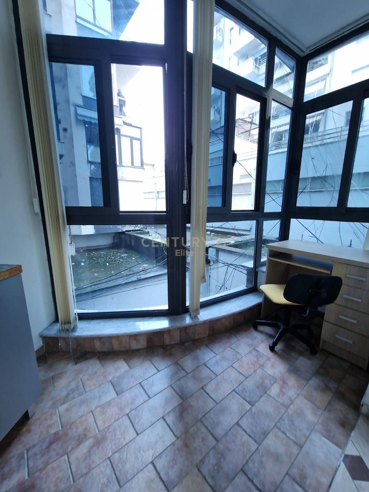 1+1 apartment for rent near Blloku