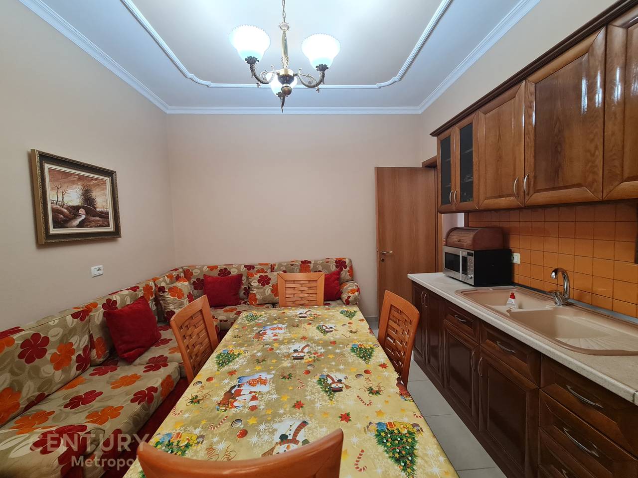 APPARTAMENTO 2+1 IN AFFITTO IN VIA DURRES, VICINO AL CENTRO!