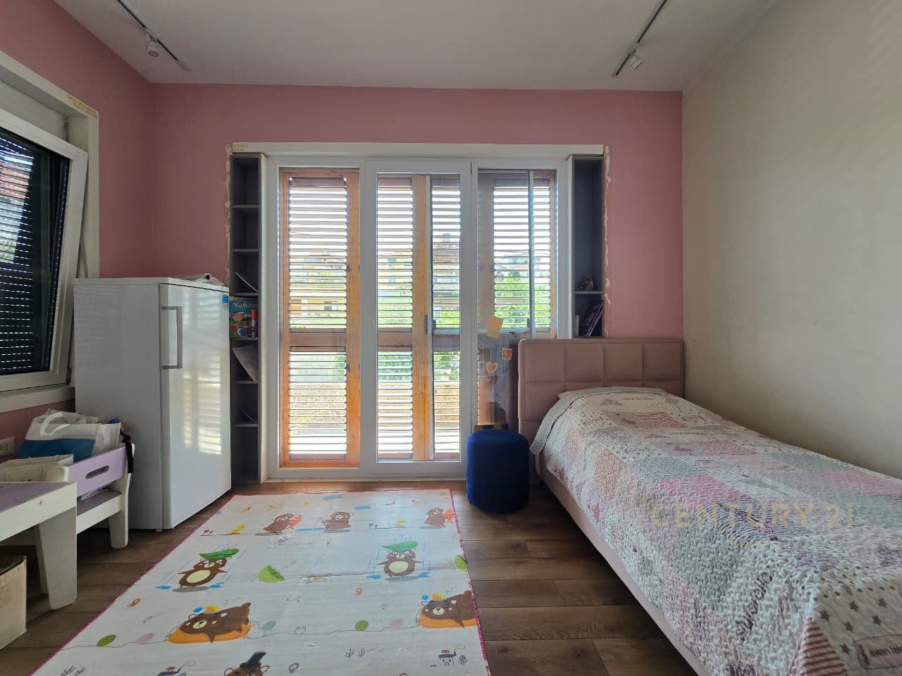 For rent 3+1+2 + Parking space in Sauk te Ri!!