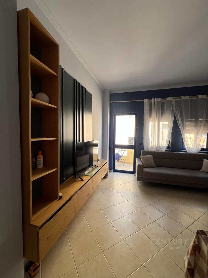 Apartament per shitje  1+1 në plazhin e Golemit!