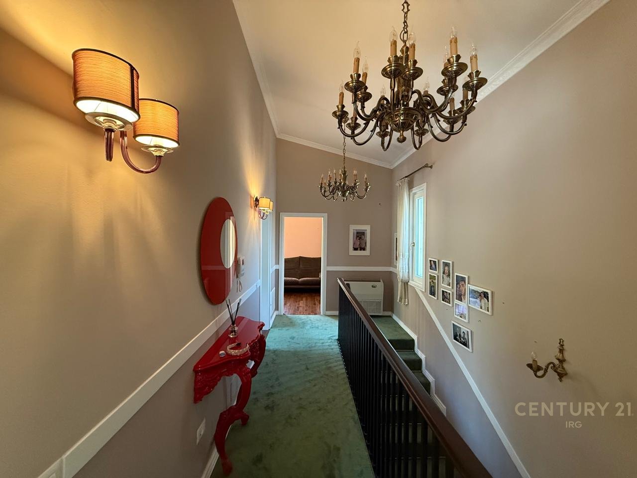 House for rent in the Vaqarri neighborhood!