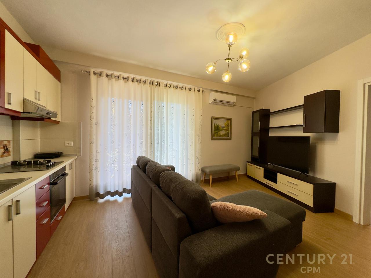 DUPLEX 2+1+2 PER QIRA PRANE KOMPLEKSIT "HALILI", RRUGA E DIBRES!