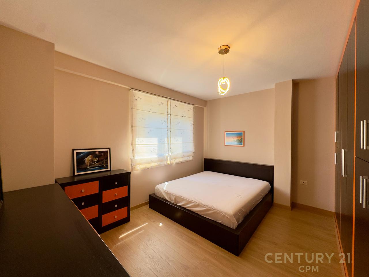 DUPLEX 2+1+2 PER QIRA PRANE KOMPLEKSIT "HALILI", RRUGA E DIBRES!