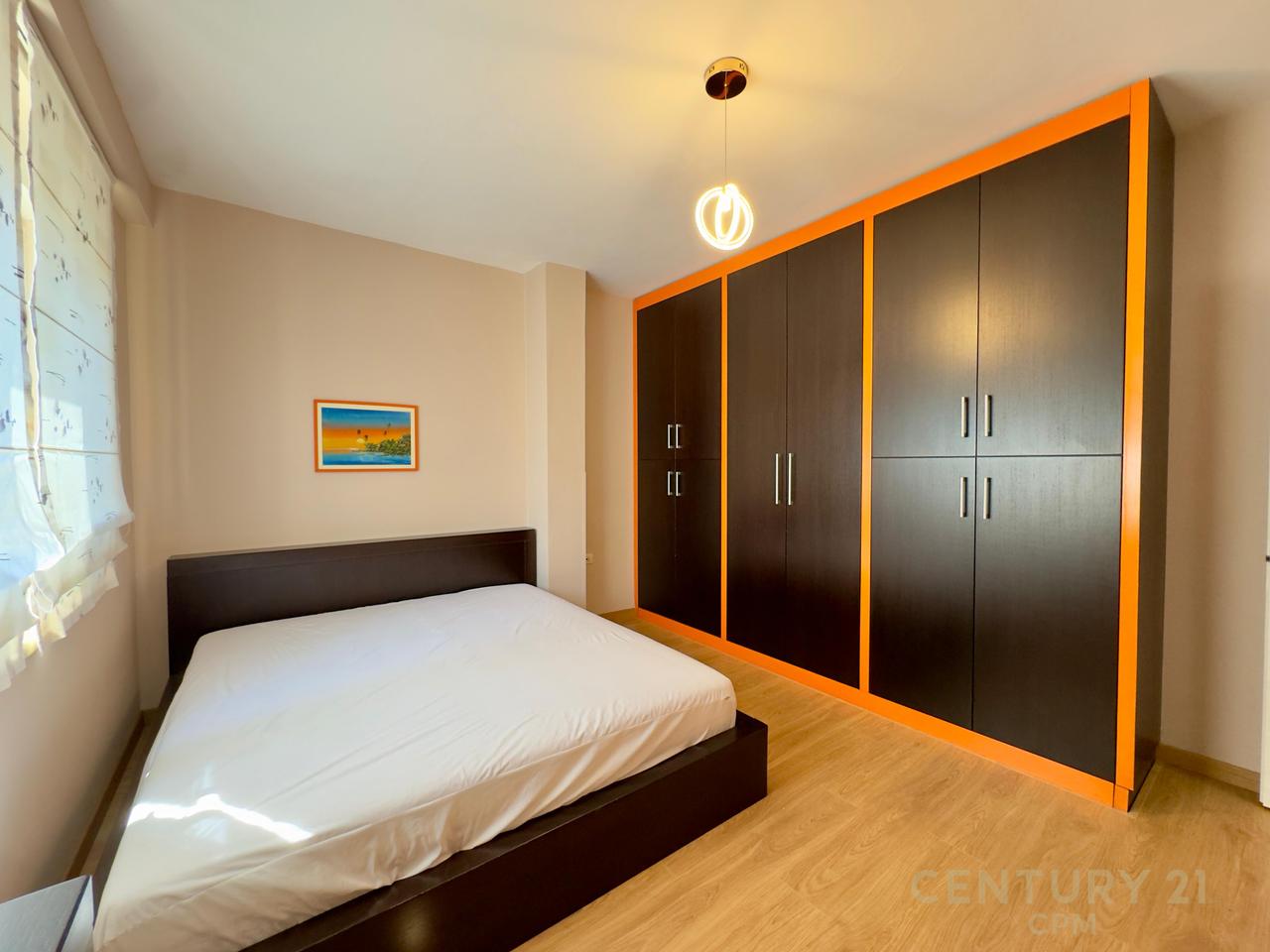 DUPLEX 2+1+2 PER QIRA PRANE KOMPLEKSIT "HALILI", RRUGA E DIBRES!