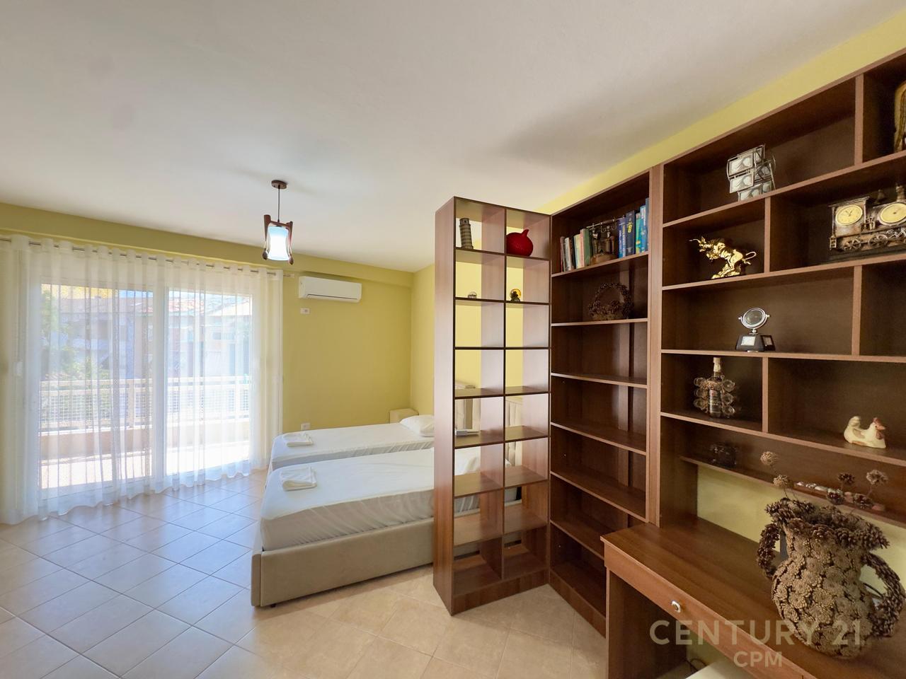 DUPLEX 2+1+2 PER QIRA PRANE KOMPLEKSIT "HALILI", RRUGA E DIBRES!