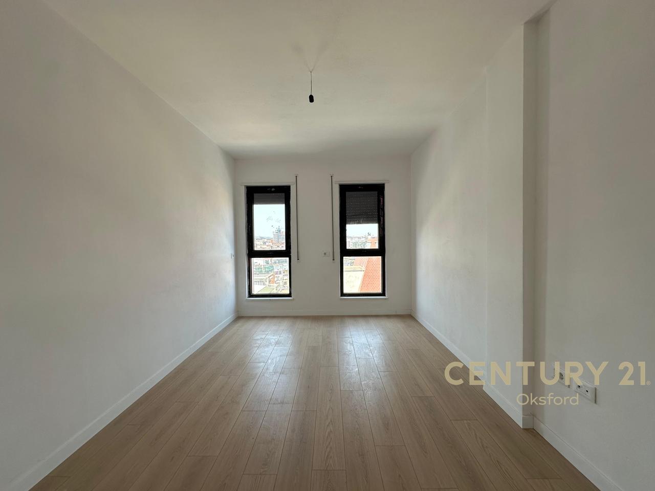 SHITET APARTAMENT 3+1+2, TEK KOMUNA E PARISIT!