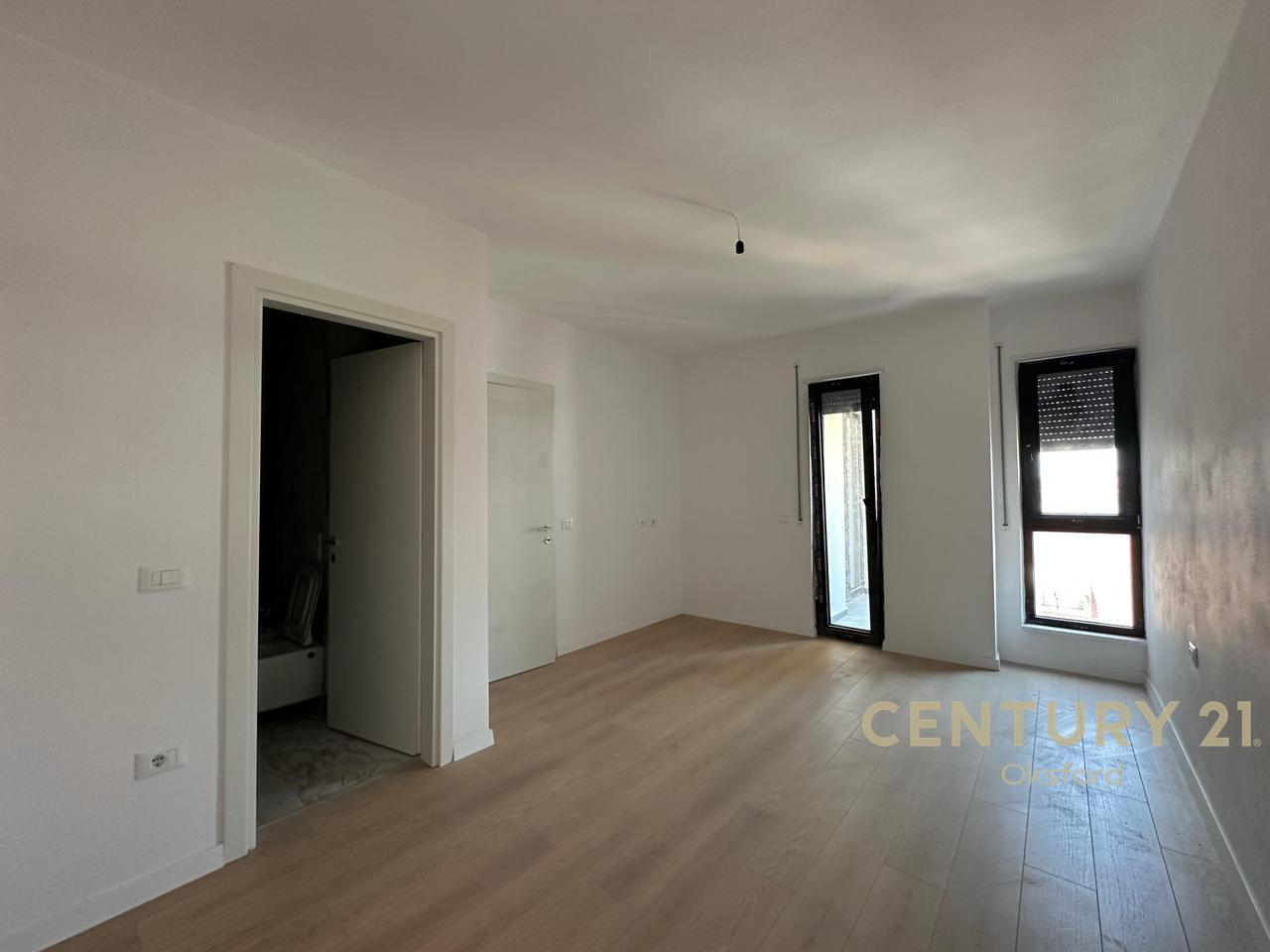 SHITET APARTAMENT 3+1+2, TEK KOMUNA E PARISIT!