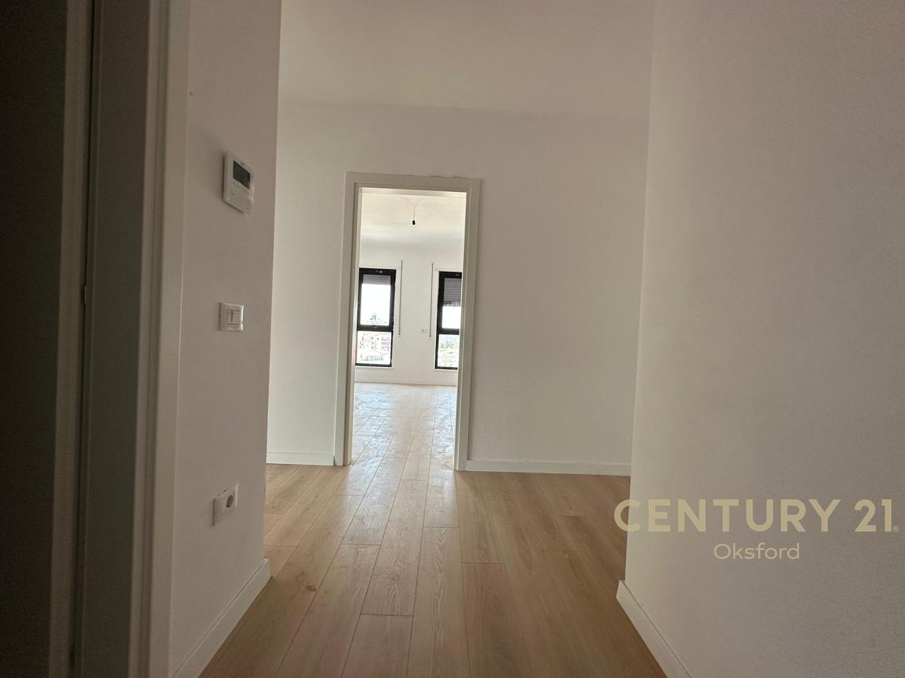 SHITET APARTAMENT 3+1+2, TEK KOMUNA E PARISIT!