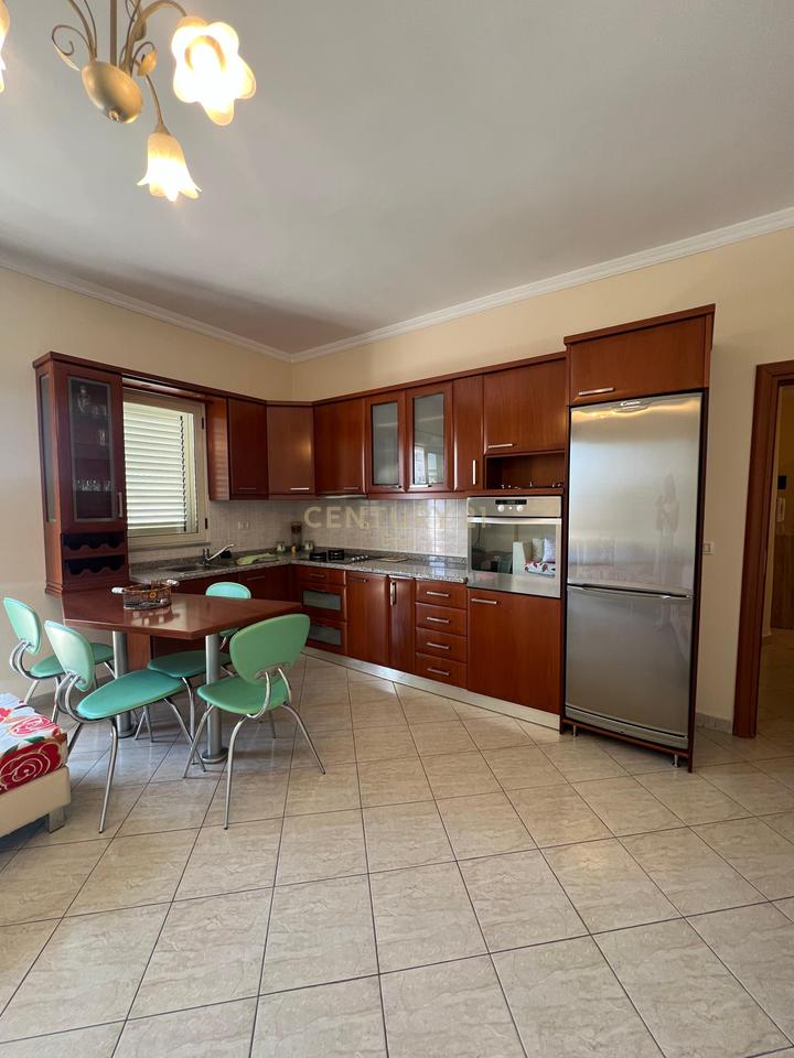 Apartament 2+1 Me Qira në Lagjen nr.5, Durrës !