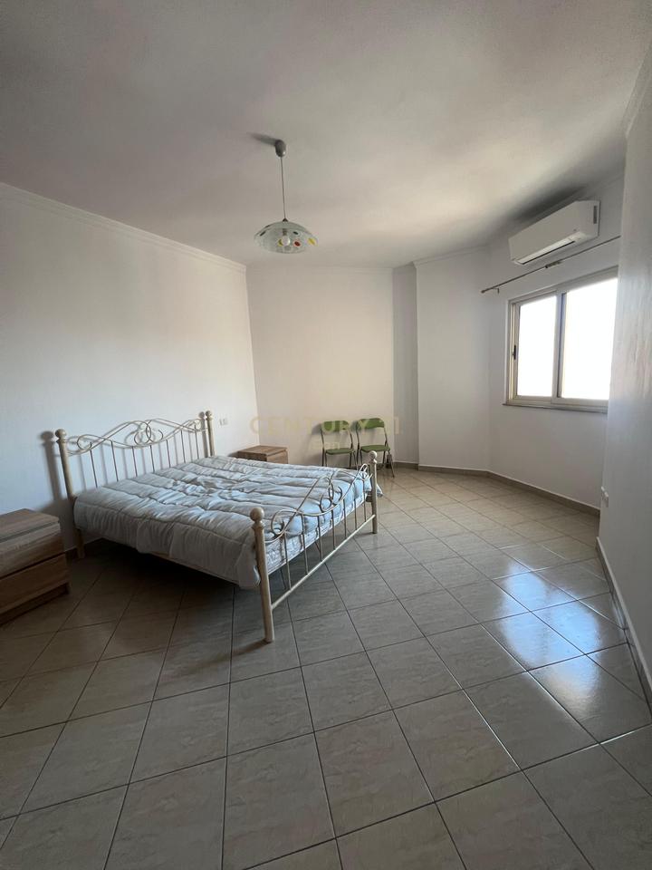 Apartament 2+1 Me Qira në Lagjen nr.5, Durrës !