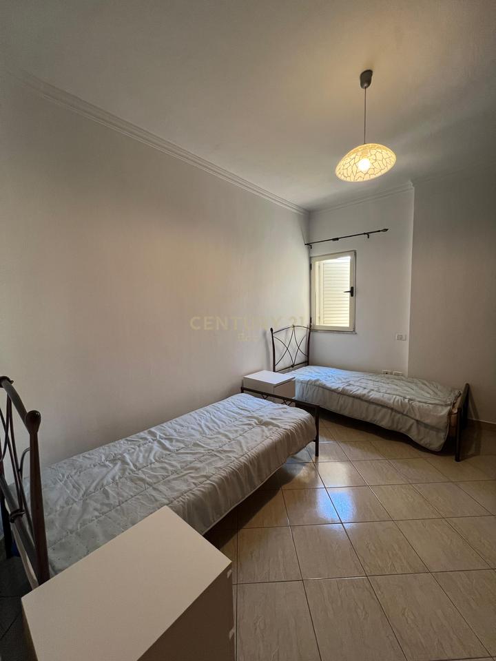 Apartament 2+1 Me Qira në Lagjen nr.5, Durrës !