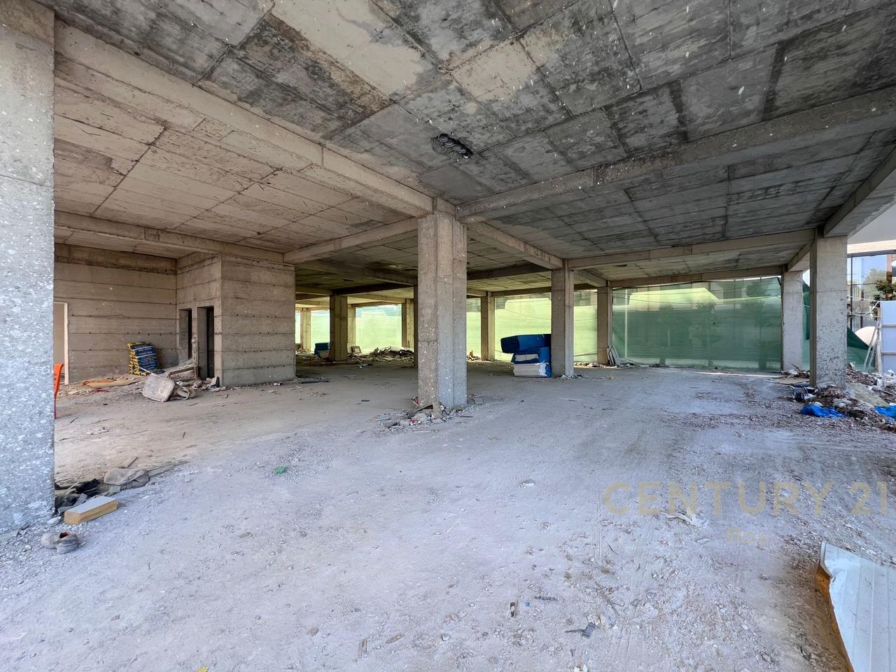 Commercial premises for sale, new construction, Golem!