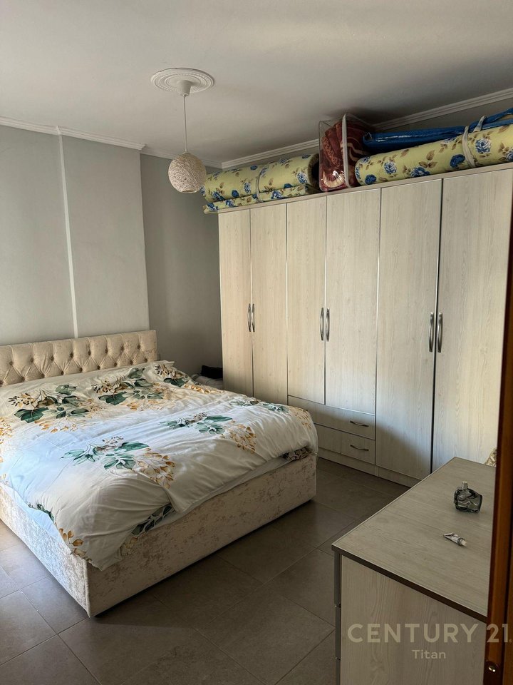 SHITET APARTAMENT 2+1+2 me DEPO, PRANE TERMINALIT D (VERI-JUG)!!!