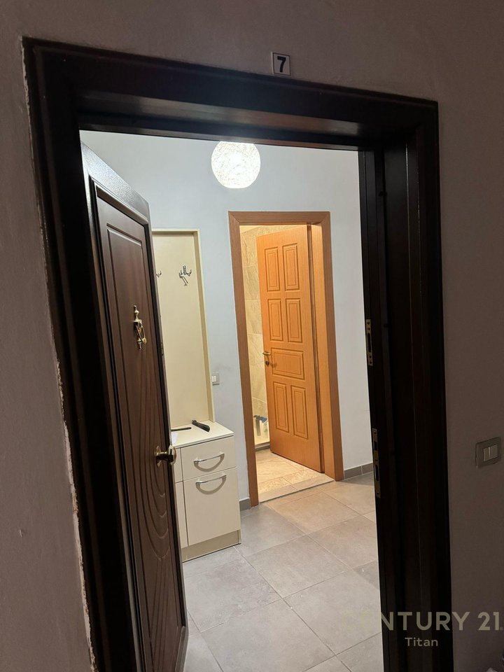 SHITET APARTAMENT 2+1+2 me DEPO, PRANE TERMINALIT D (VERI-JUG)!!!