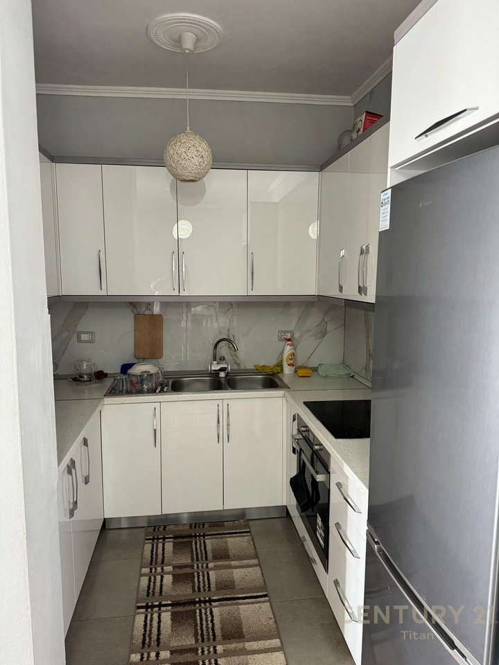 SHITET APARTAMENT 2+1+2 me DEPO, PRANE TERMINALIT D (VERI-JUG)!!!