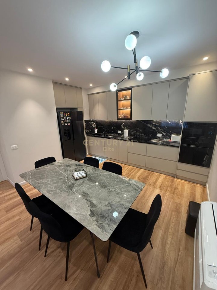 MODERN APARTMENT FOR RENT 3+1+2+2 BALCONIES IN XHAMLLIK!