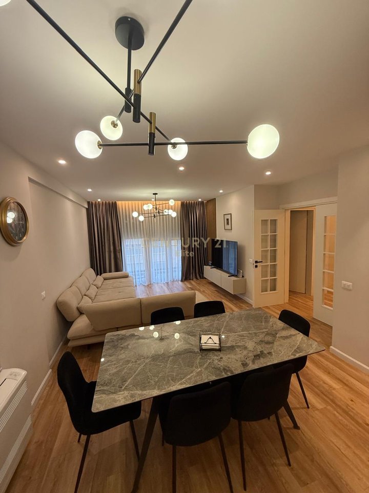 MODERN APARTMENT FOR RENT 3+1+2+2 BALCONIES IN XHAMLLIK!