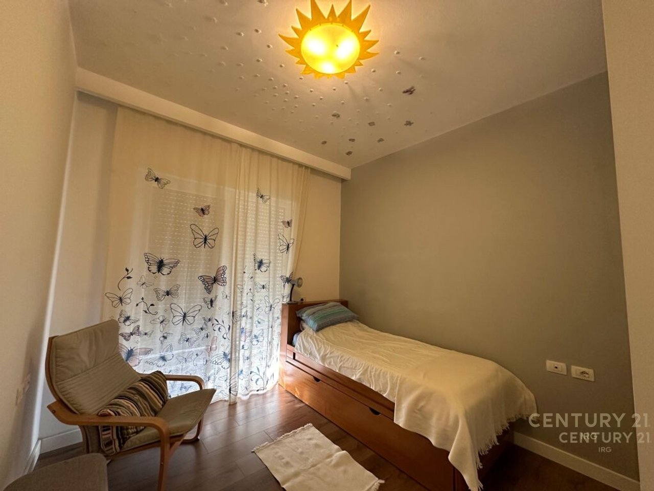 Apartament 3+1+Post Parkimi tek Rezidenca Kodra Diellit 1