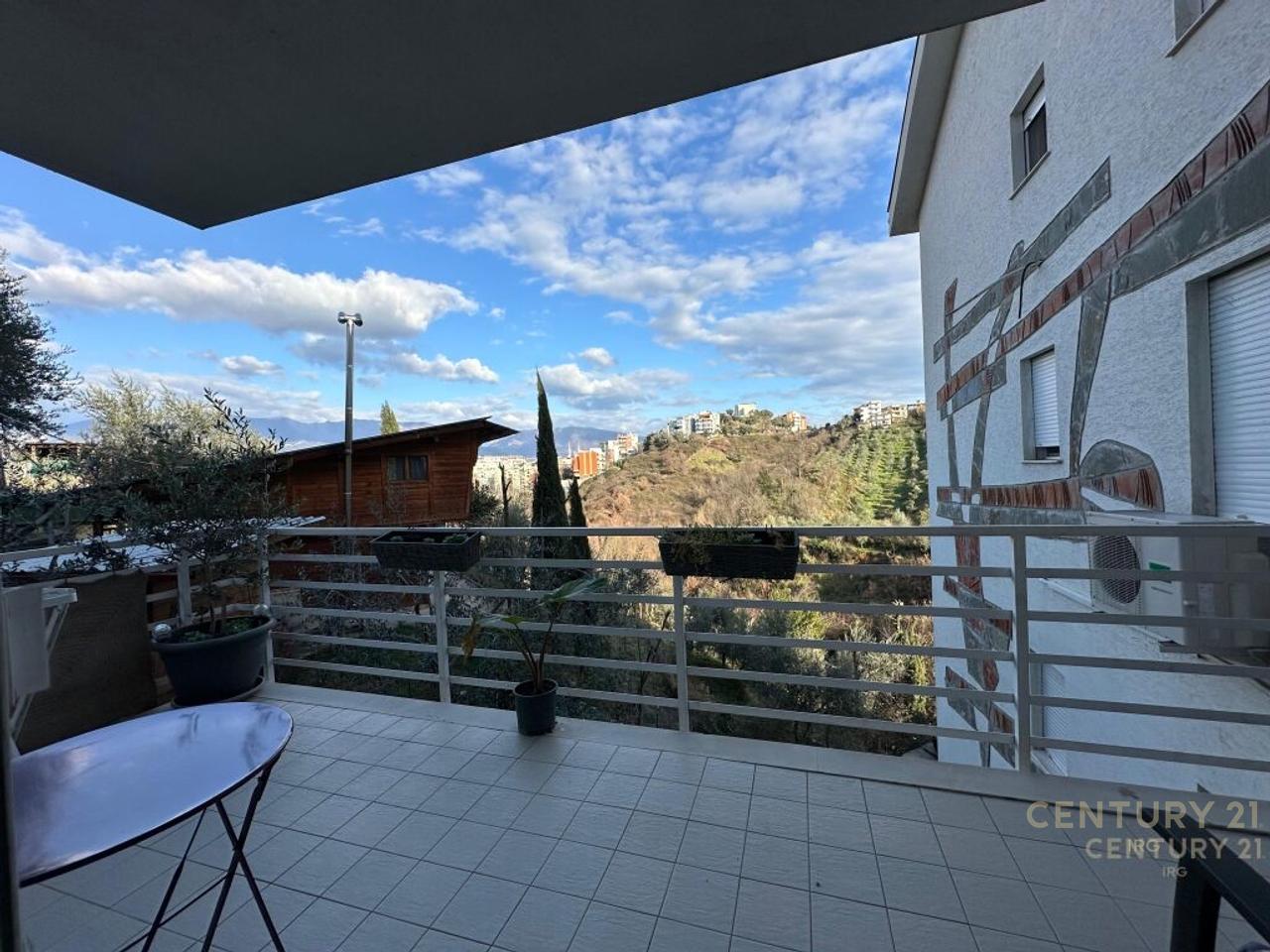 Apartament 3+1+Post Parkimi tek Rezidenca Kodra Diellit 1