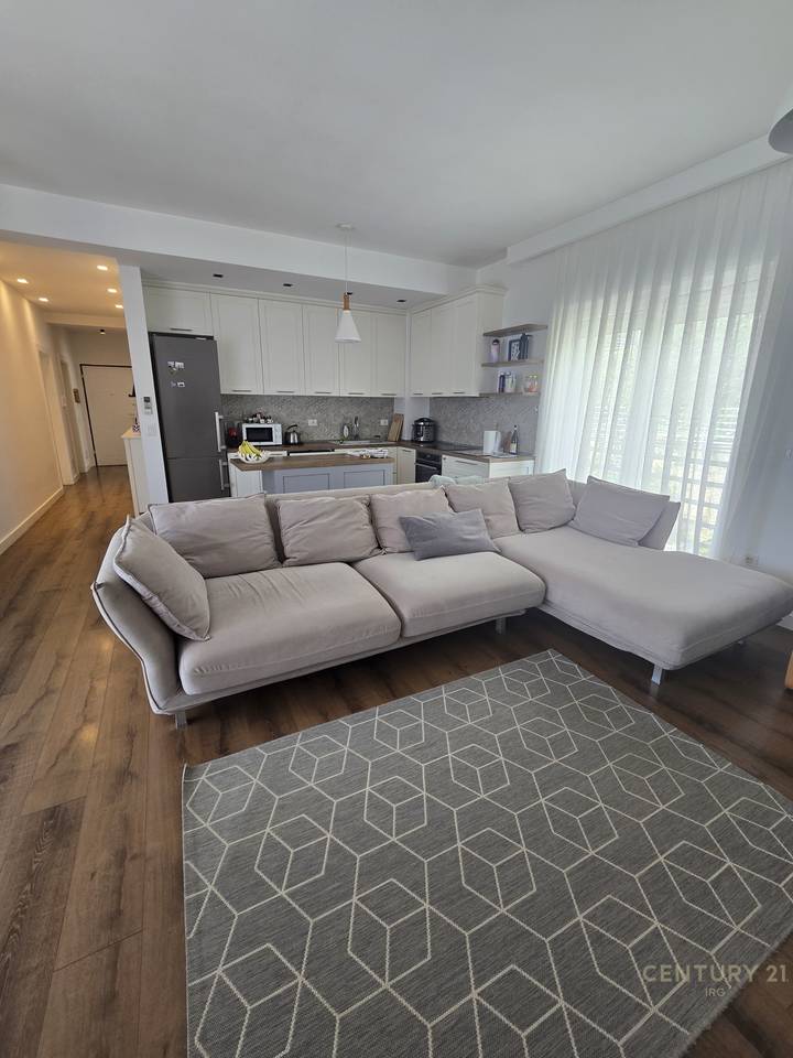 Apartament 3+1+Post Parkimi tek Rezidenca Kodra Diellit 1