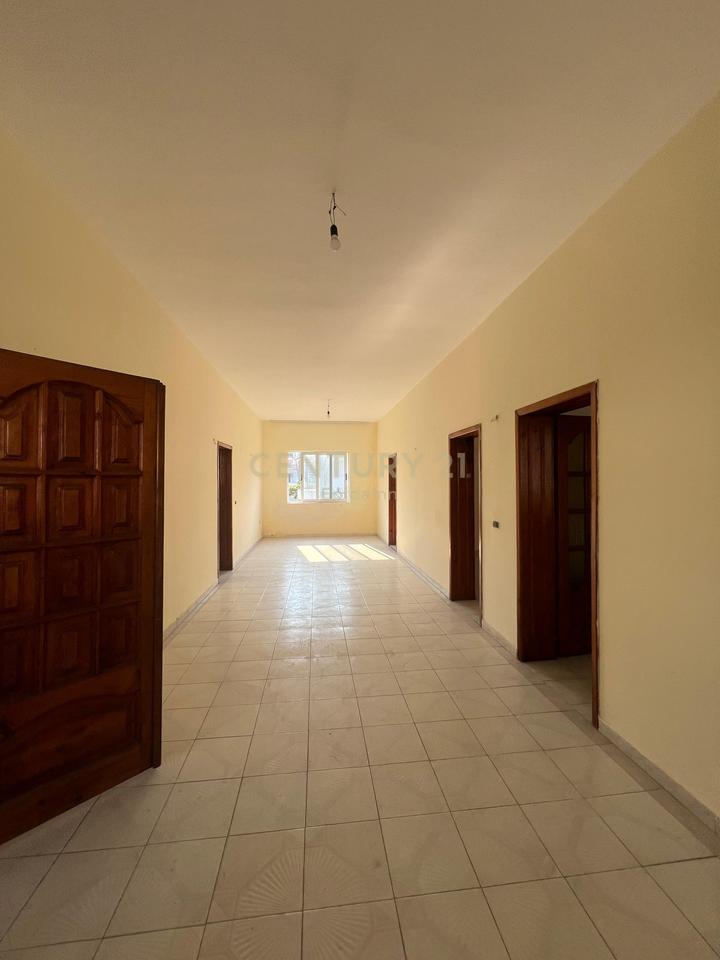 TWO-FLOOR HOUSE FOR RENT, NEAR VALA PARK!