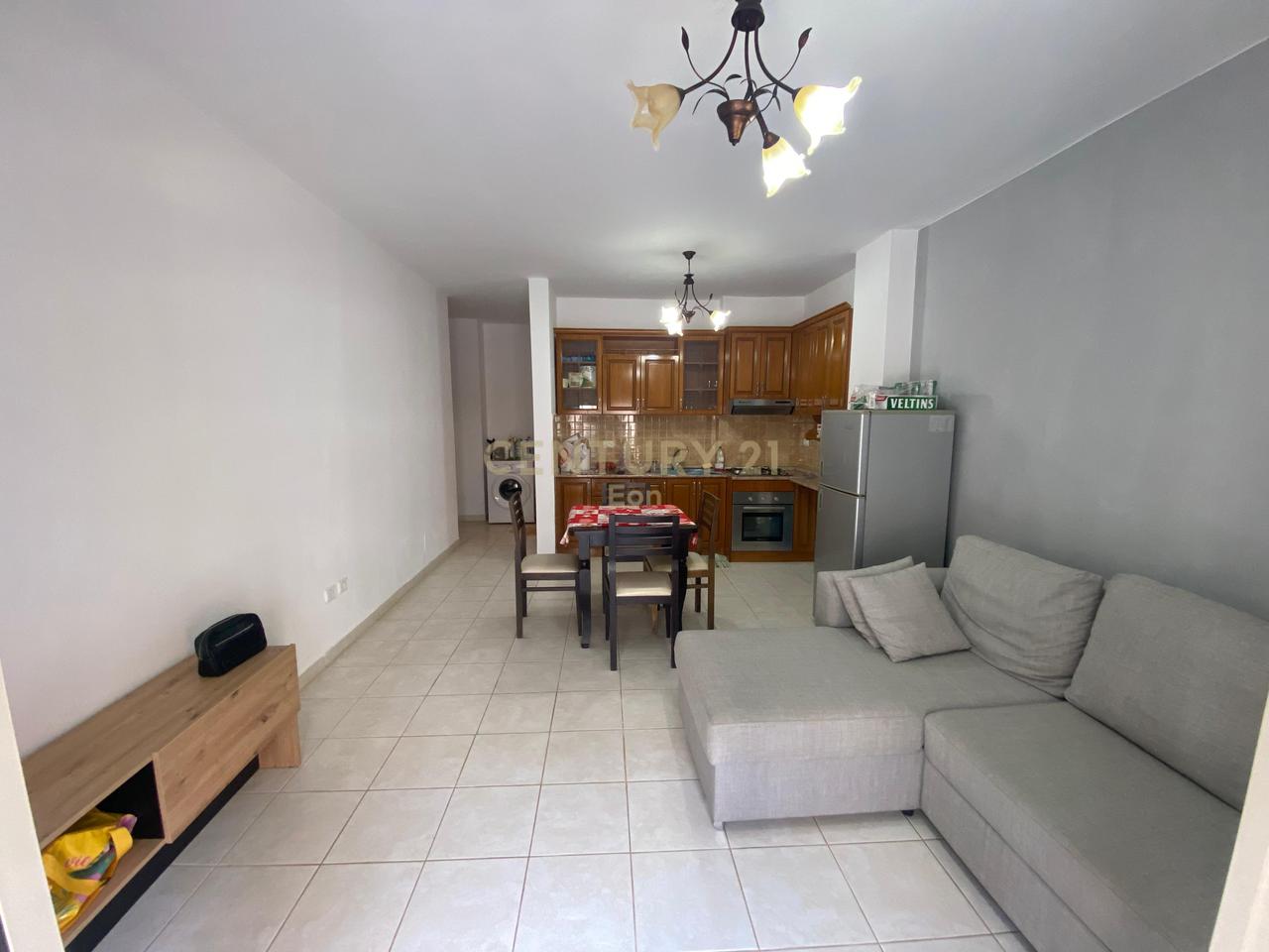 SHITET APARTAMENT 2+1+2  NE GOLEM  TEK KOMPLEKSI FRESKIA !