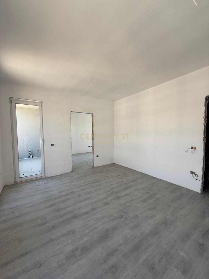 SHESIM APARTAMENT 1+1+POST PARKIMI,QTU!
