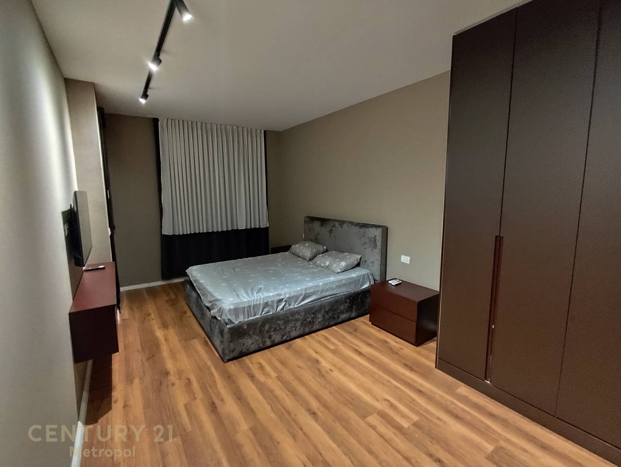 Offriamo in affitto Appartamento 2+1+posto auto, Future Home Residence!