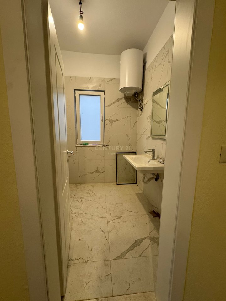 Apartment for rent in Kombinat