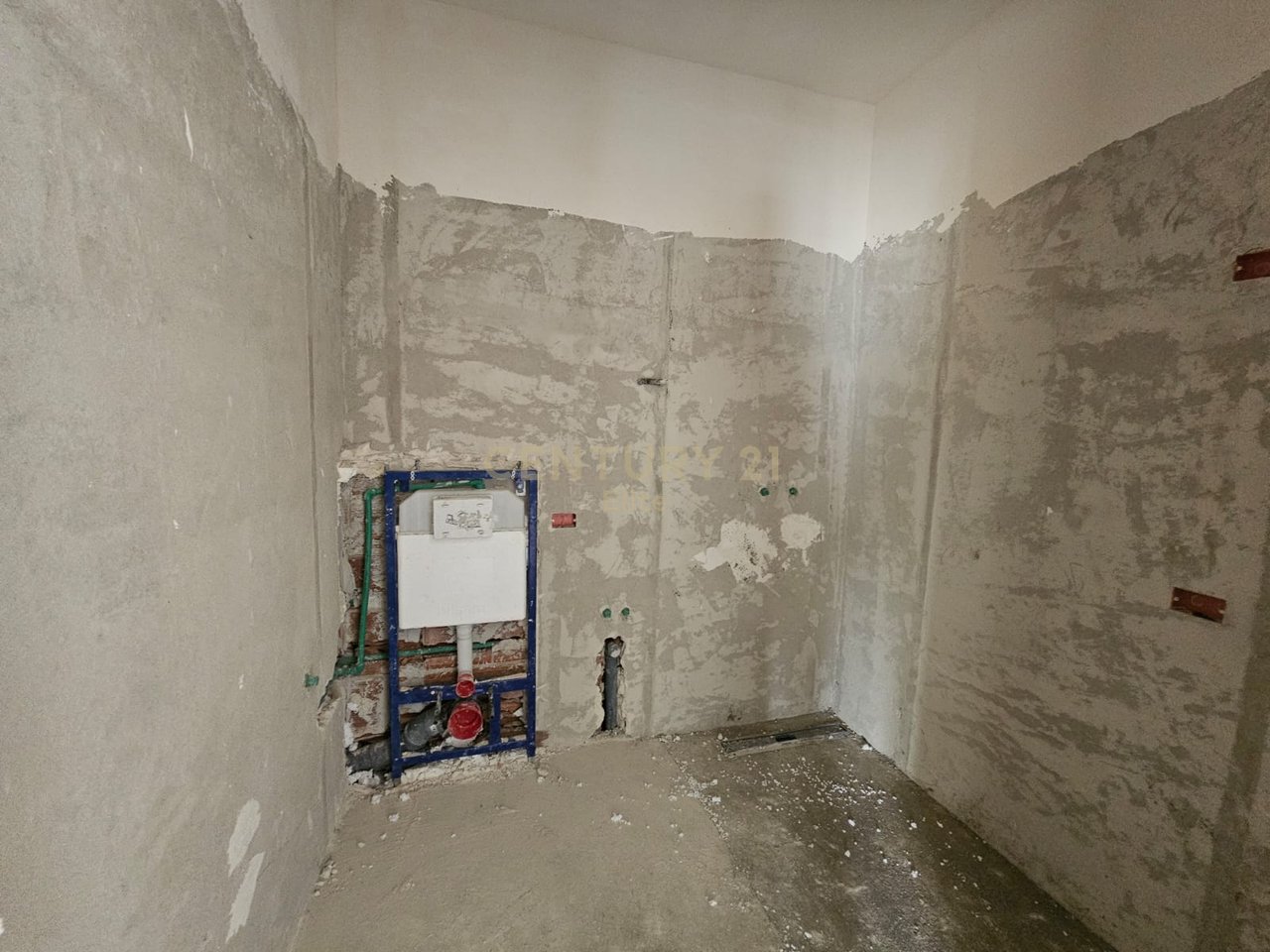 Apartament 2+1+2+Post parkimi për shitje në Astir!