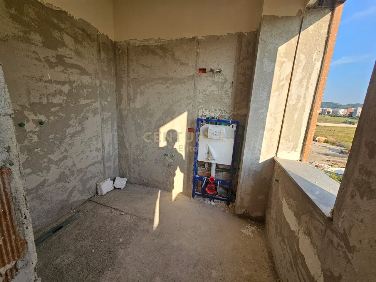 Apartament 2+1+2+Post parkimi për shitje në Astir!