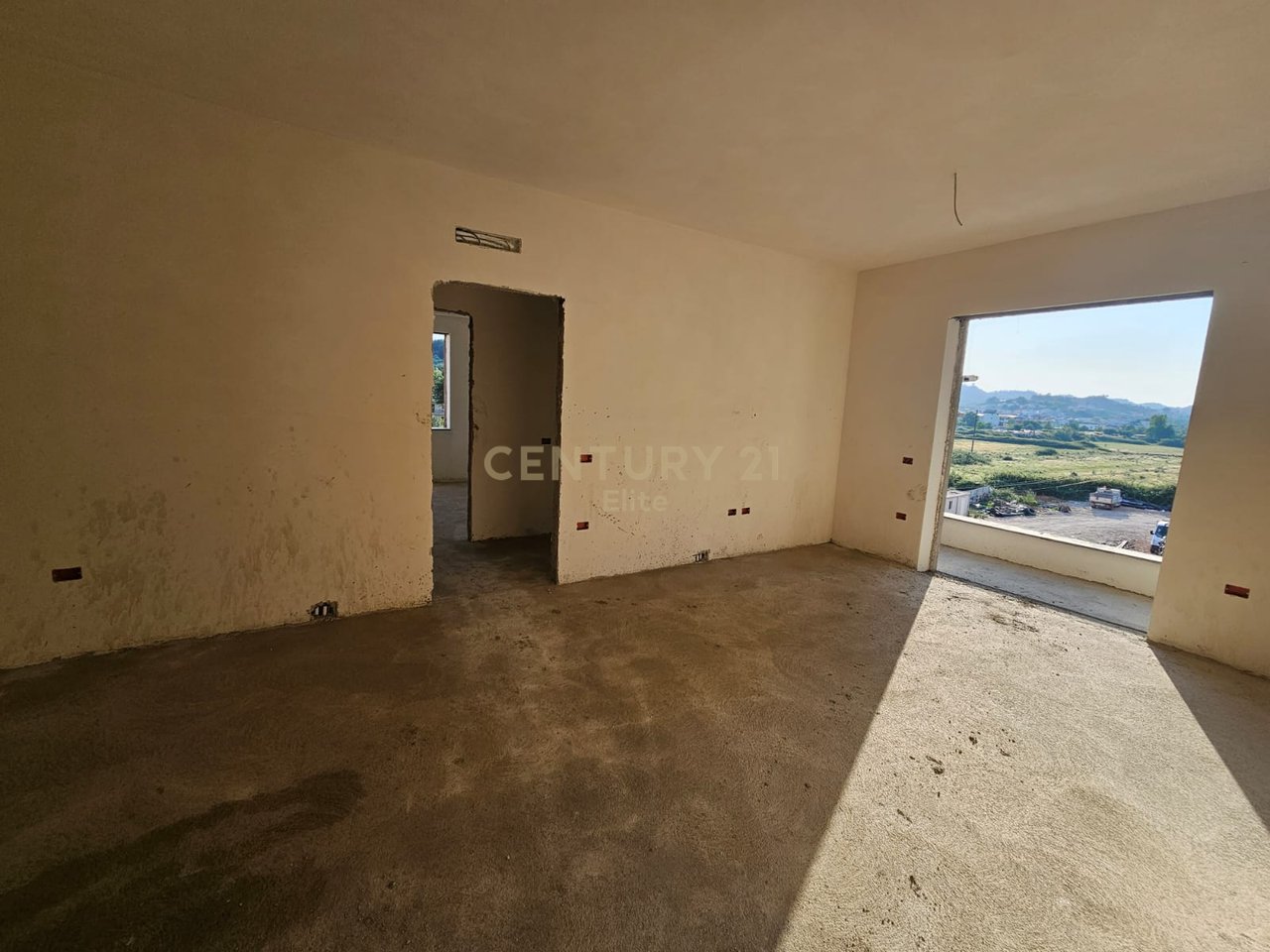 Apartament 2+1+2+Post parkimi për shitje në Astir!