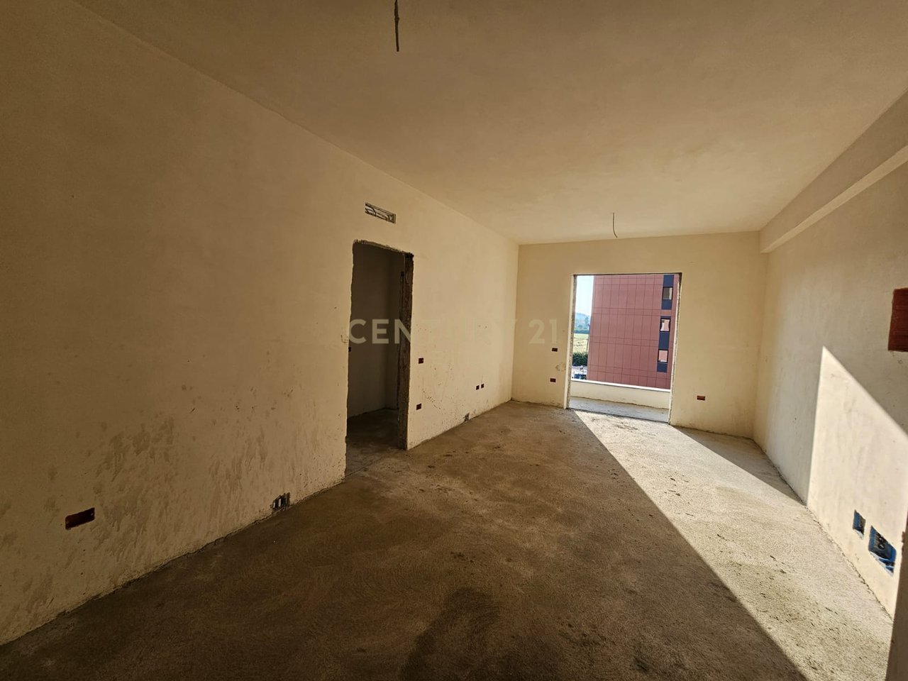 Apartament 2+1+2+Post parkimi për shitje në Astir!