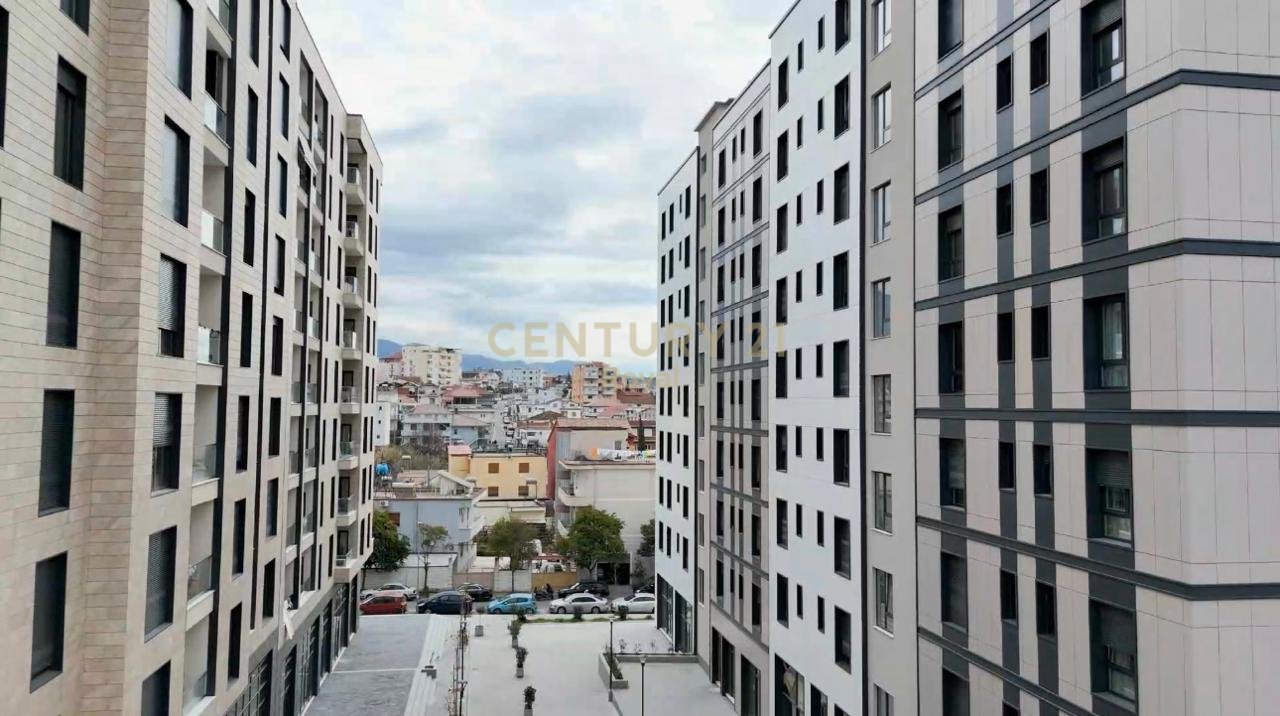Commercial space for rent for various businesses