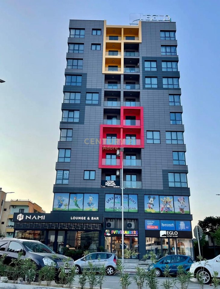 🔹 Commercial Ambient Area – 450 m² With Dedicated Entrance and Parking Options in Astir! 🔹