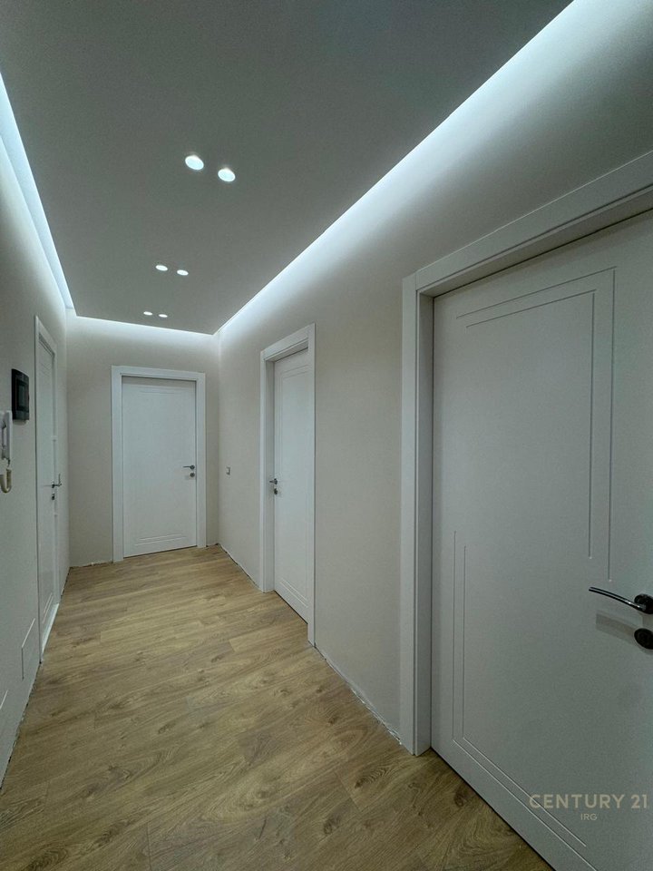 APARTAMENTI 2+1 TEK KOMUNA E PARISIT!