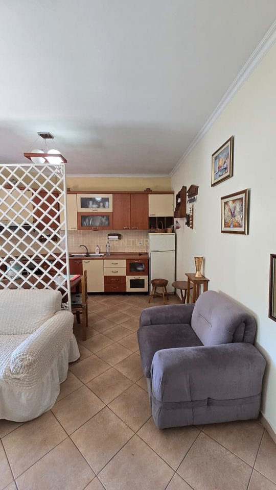 Apartament 1+1 per Shitje te Brryli