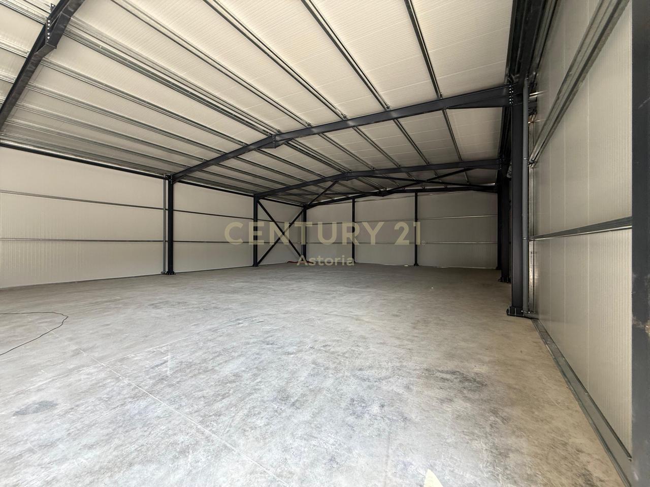A 650 m² warehouse is for rent in Farkë, Tirana – Access from the Great Ring Road