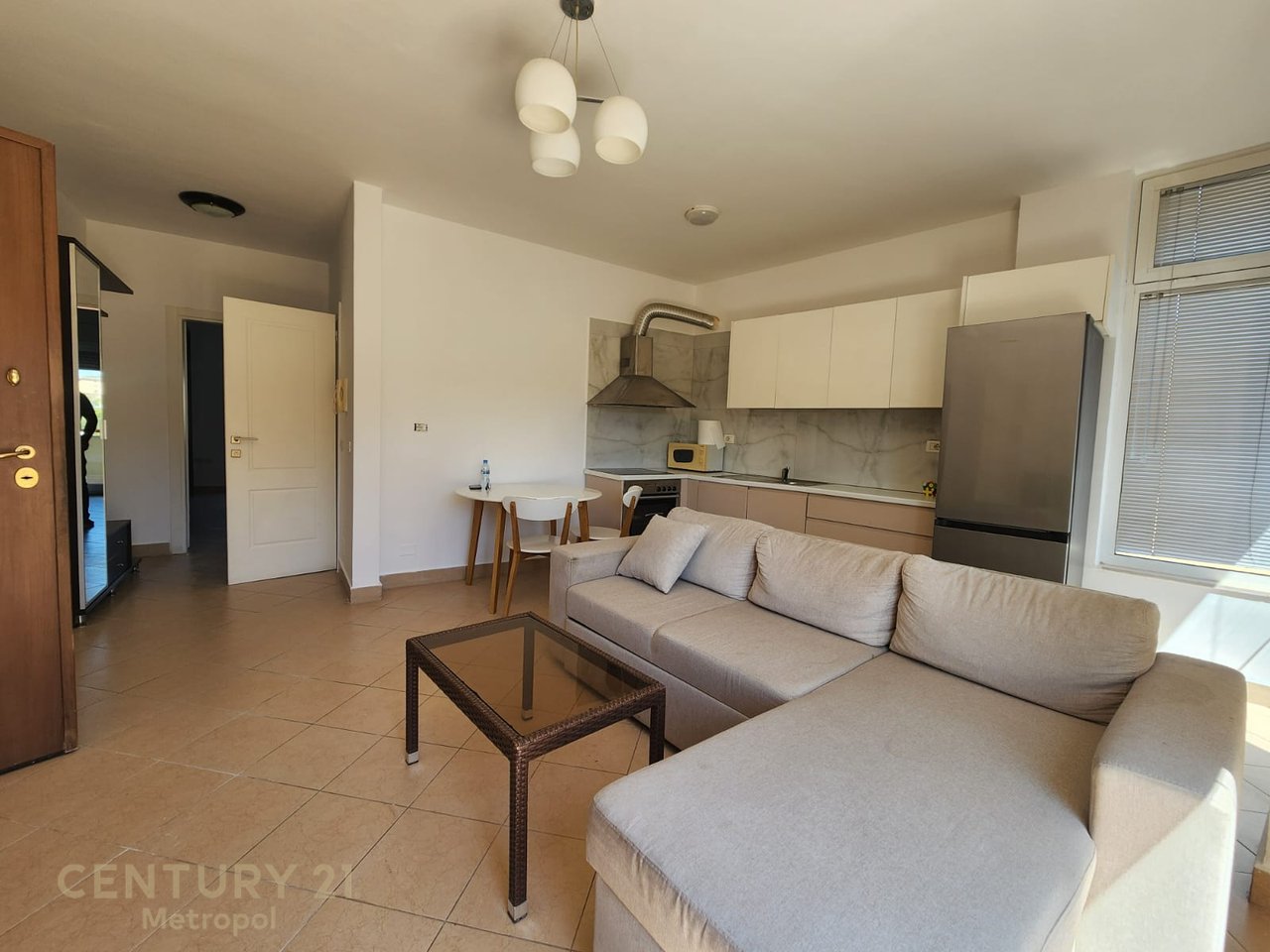 APARTAMENT ME QERA 1+1 NE FRESK !