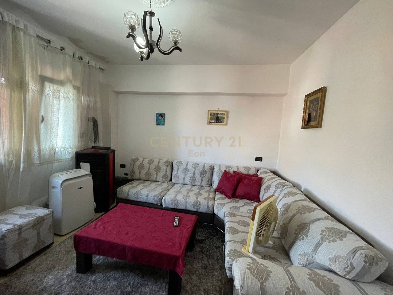 Apartament 1+1 Për Shitje prane Spitalit , Durrës !!!