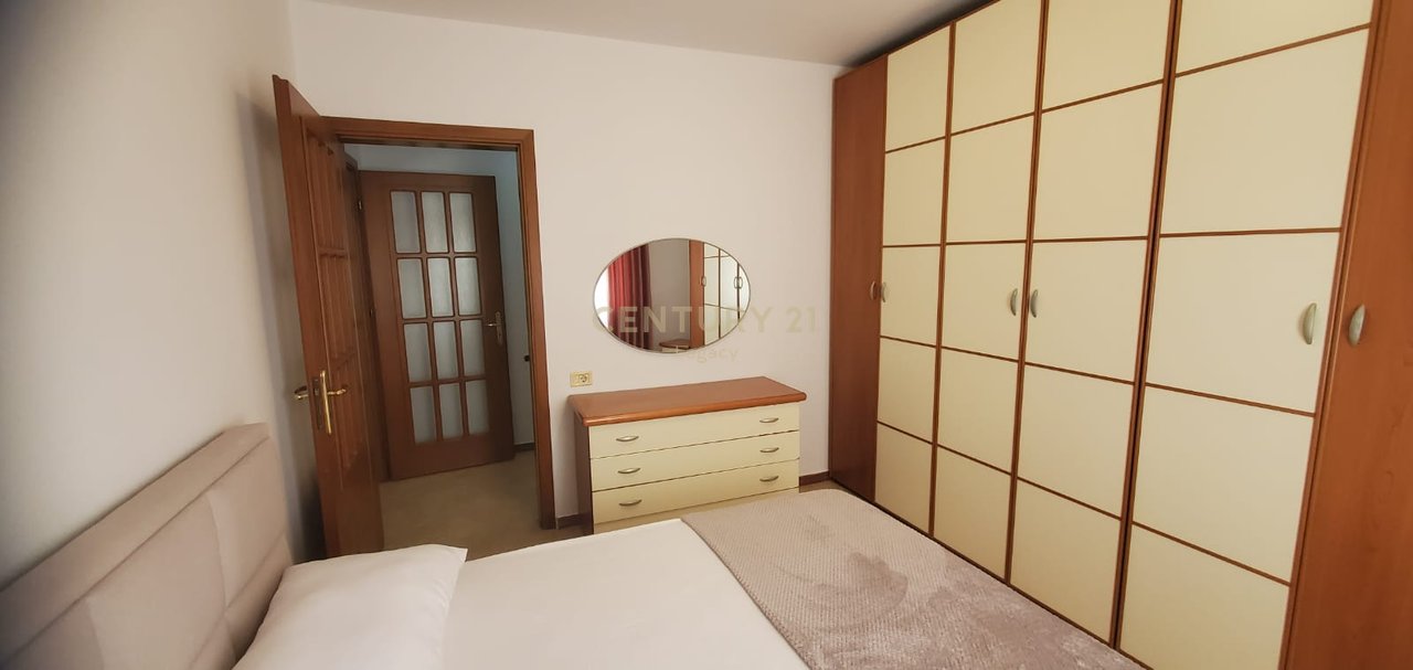 🏢 Apartment 2+1 for Rent in the Heart of Tirana – 75,000 Lek NET