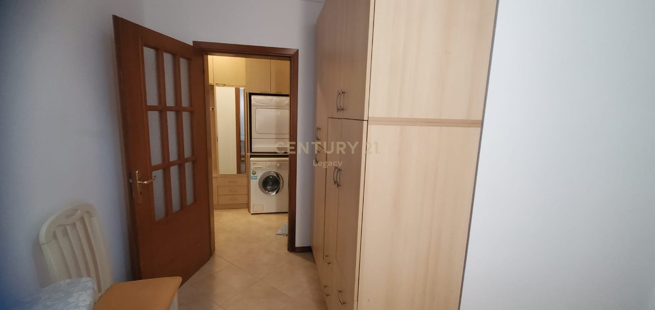 🏢 Apartment 2+1 for Rent in the Heart of Tirana – 75,000 Lek NET