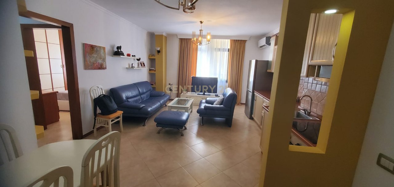 🏢 Apartment 2+1 for Rent in the Heart of Tirana – 75,000 Lek NET
