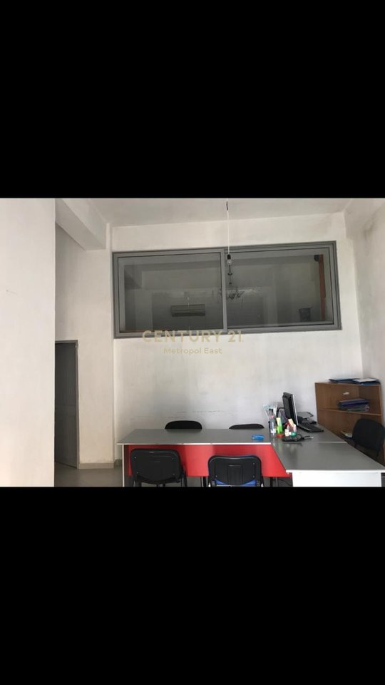 Commercial space for sale in Misto Mame