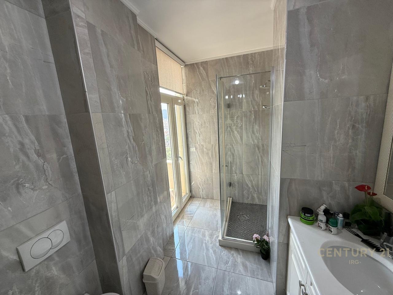 Penthouse ne Shitje te Rruga Panorama
