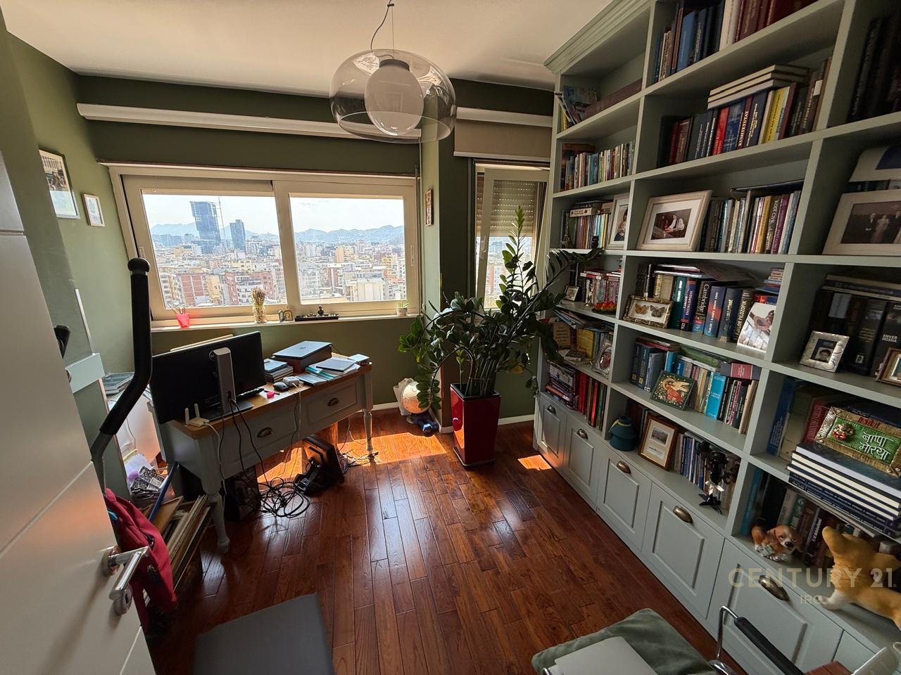 Penthouse ne Shitje te Rruga Panorama