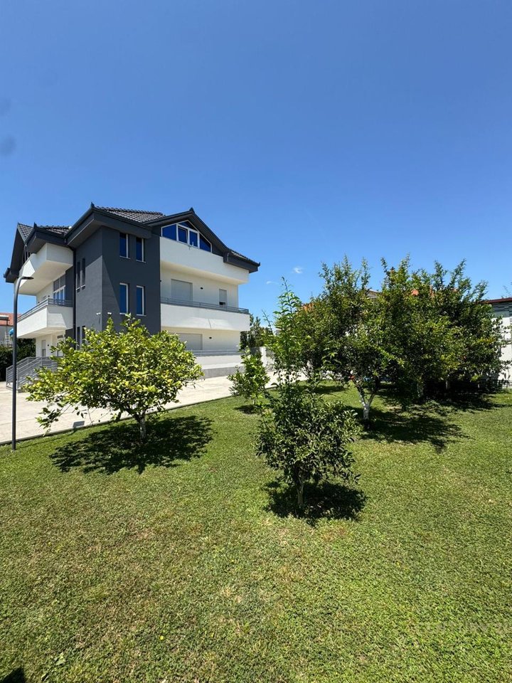 3-STORY VILLA FOR RENT AFTER HERE!