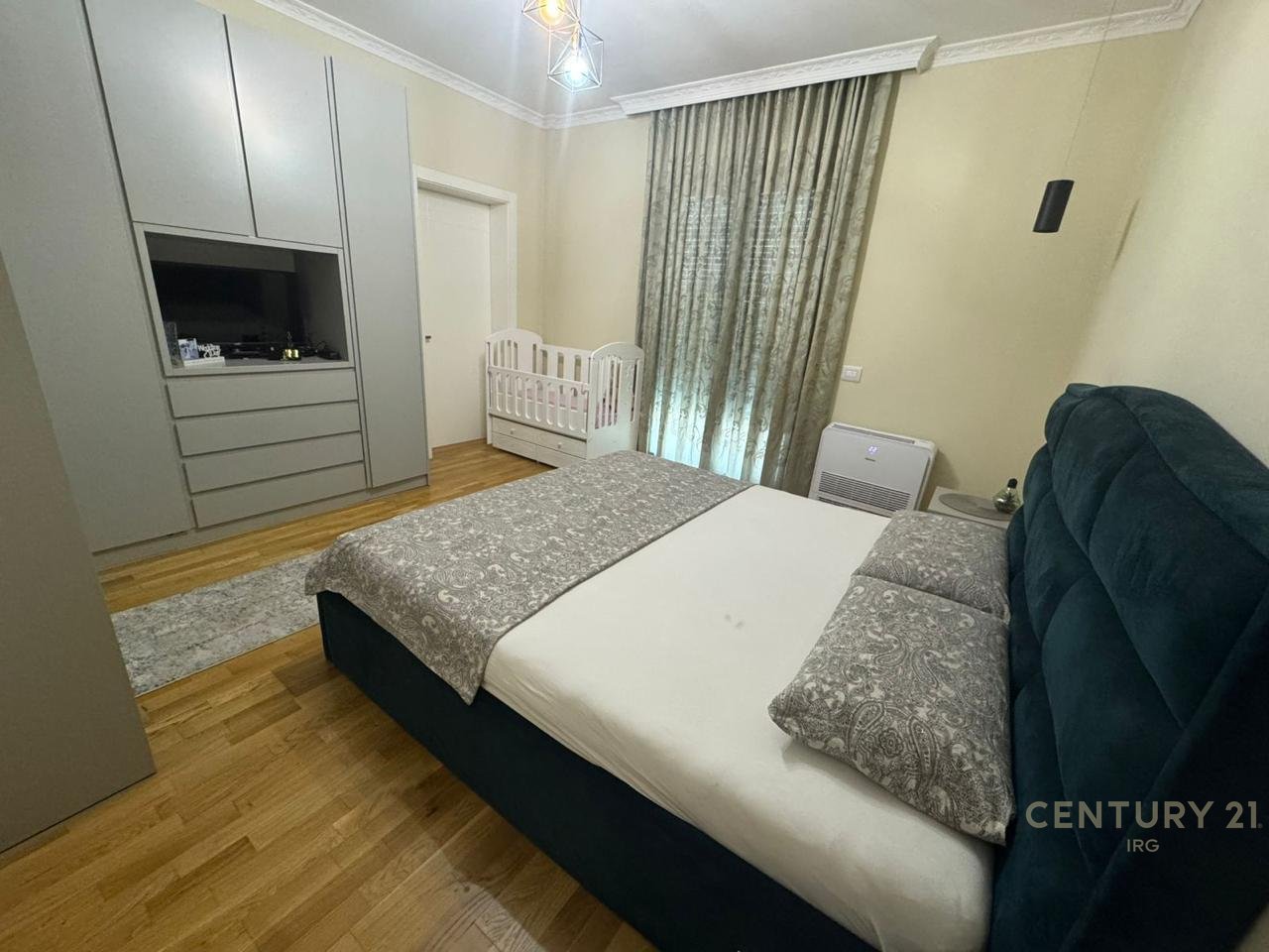 3-STORY VILLA FOR RENT AFTER HERE!