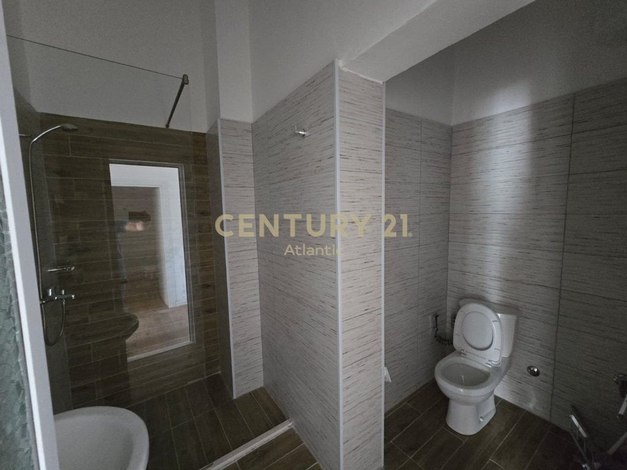 SHITET APARTAMENT 2+1 NE PLAZH ILIRIA, DURRES!
